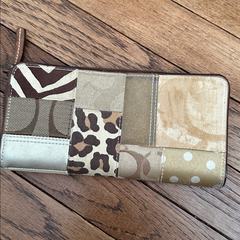 Coach Ergo  Patchwork Stylish Brown and Cream Women's Bag and Wallet  Set - Picture 2 of 10